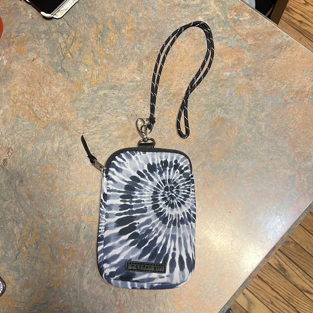 Madden Girl Tye Dye Neoprene Phone Pouch NWOT Clear side to view phone